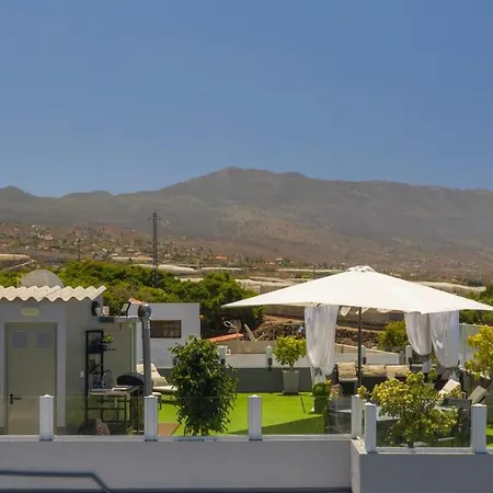 Casa Montserrat بيت للعطل